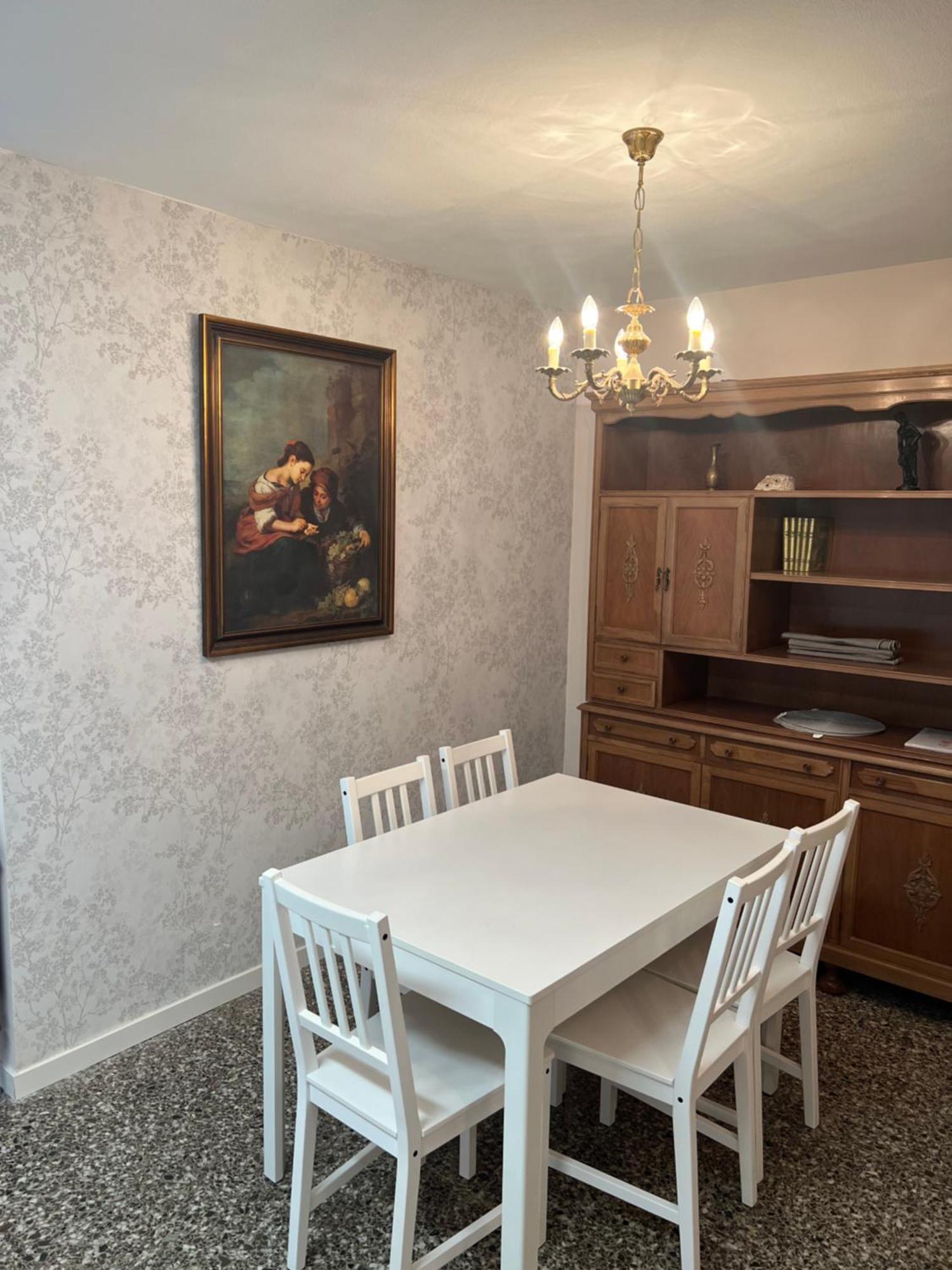 Centrally-Located, Spacious Flat At Historic Centre & Short Walk To Beach Alicante Zewnętrze zdjęcie