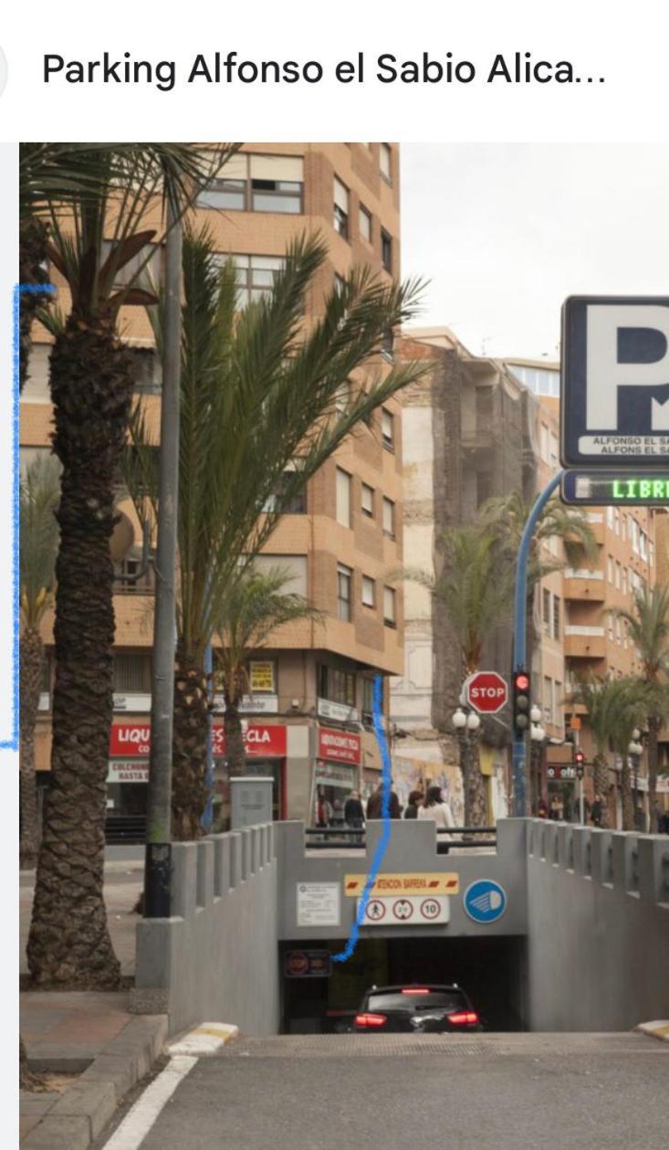 Centrally-Located, Spacious Flat At Historic Centre & Short Walk To Beach Alicante Zewnętrze zdjęcie