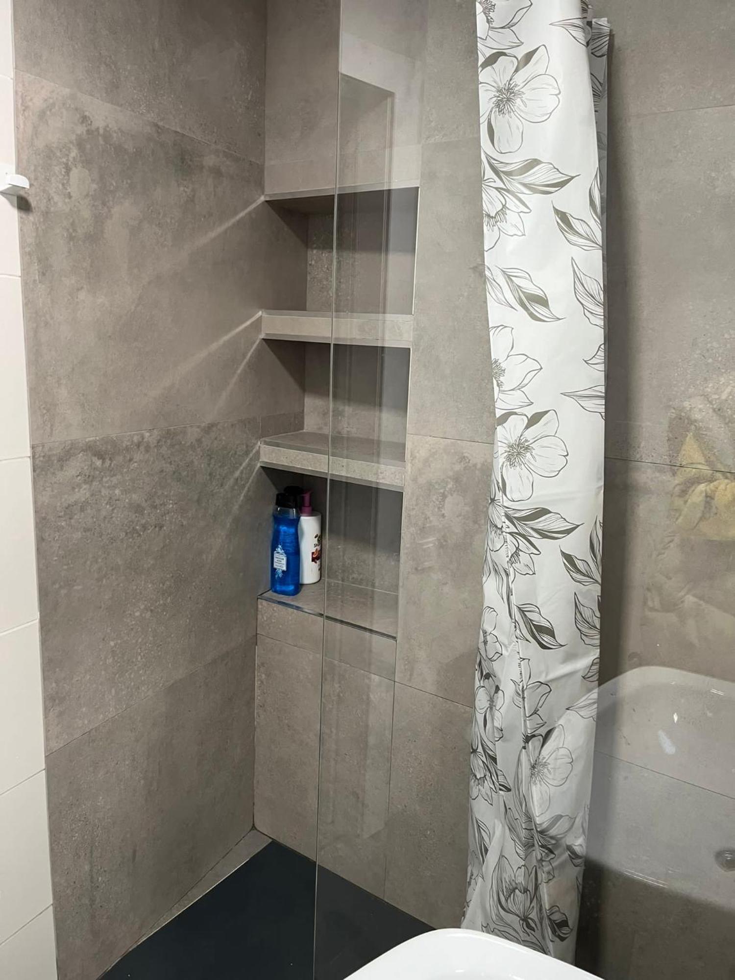 Centrally-Located, Spacious Flat At Historic Centre & Short Walk To Beach Alicante Zewnętrze zdjęcie