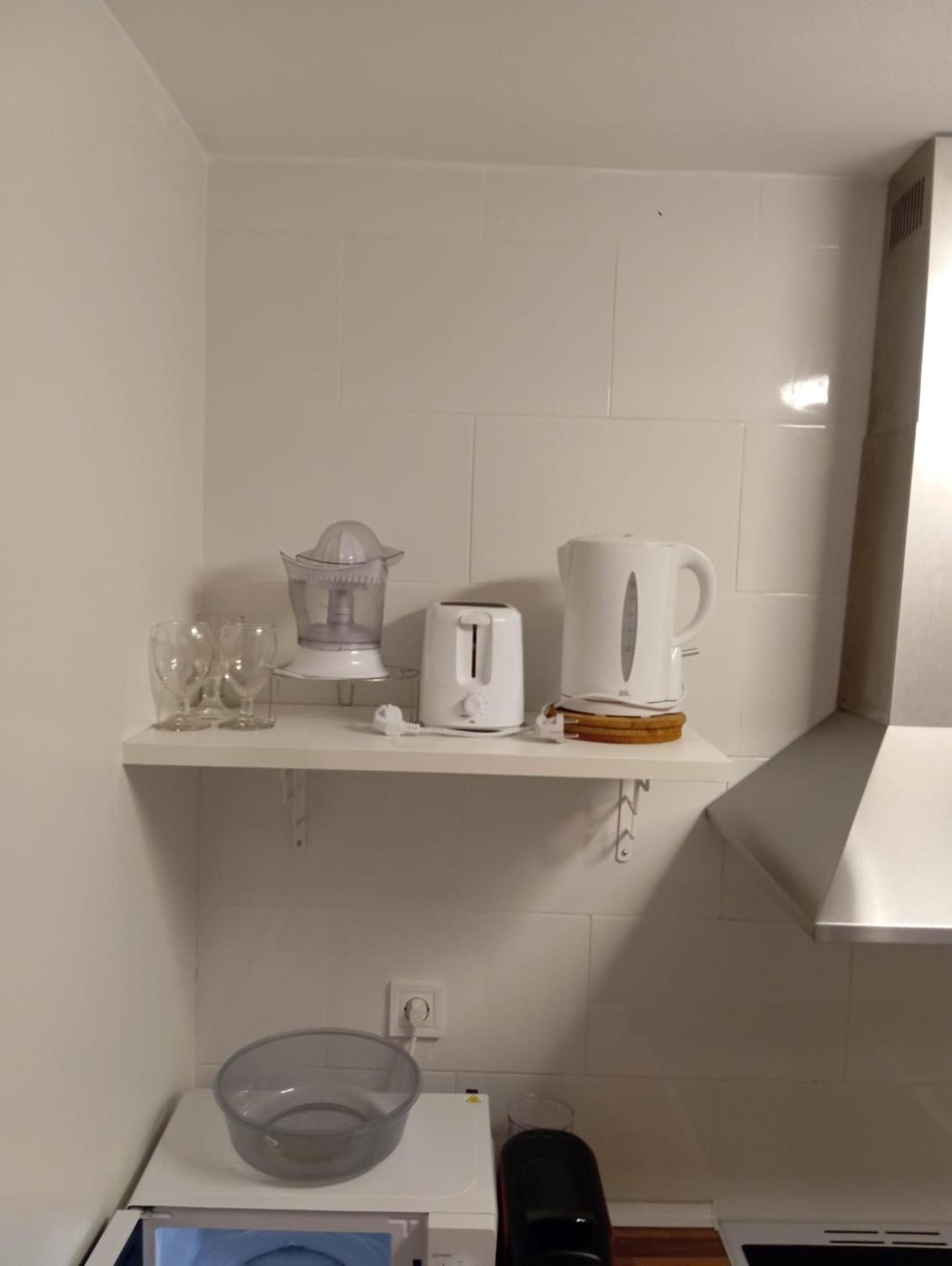 Centrally-Located, Spacious Flat At Historic Centre & Short Walk To Beach Alicante Zewnętrze zdjęcie